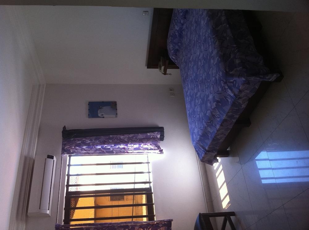 Acropole Hôtel Cotonou Extérieur photo