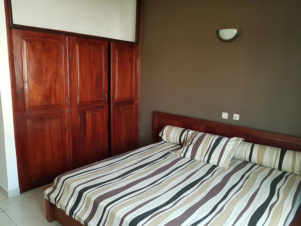 Acropole Hôtel Cotonou Extérieur photo