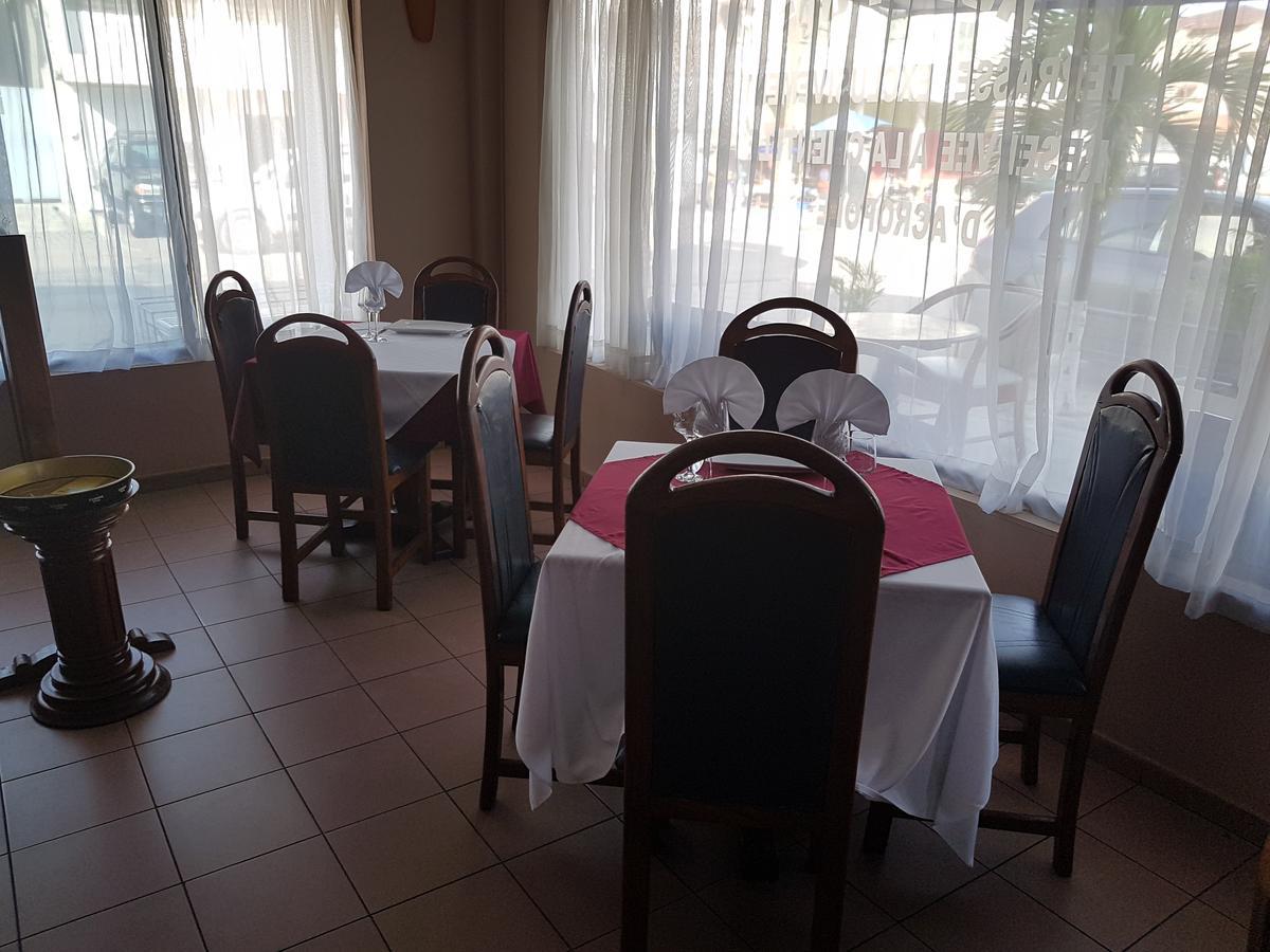 Acropole Hôtel Cotonou Extérieur photo